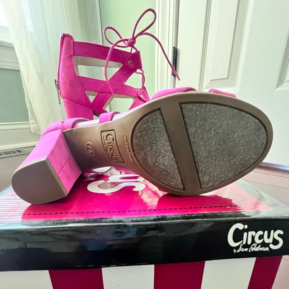 Circus by Sam Edelman Pink Heels - Picture 3 of 4